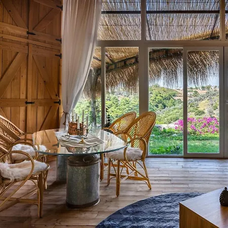 Teos Retreat Houses-passiflora 別荘 *