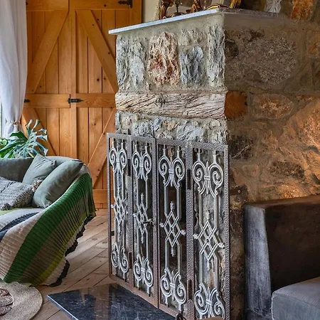 Teos Retreat Houses-passiflora