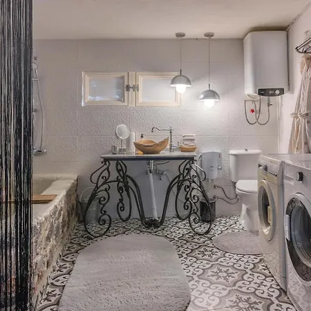 Teos Retreat Houses-passiflora