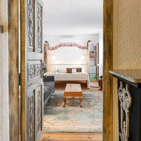 Teos Retreat Houses-passiflora 伊兹密尔