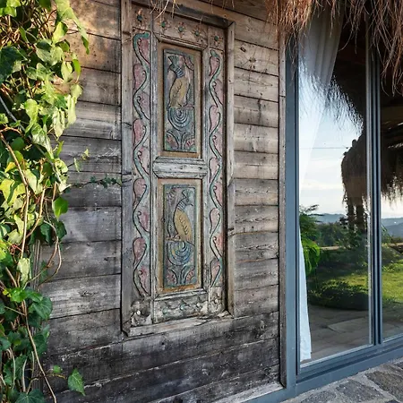 Teos Retreat Houses-passiflora *