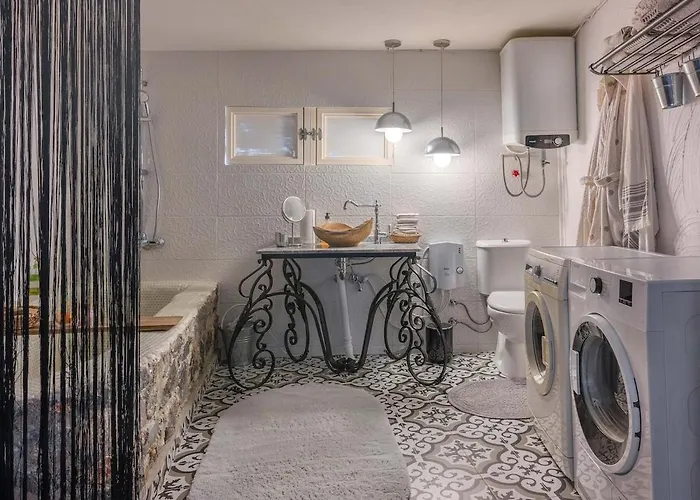 Teos Retreat Houses-passiflora